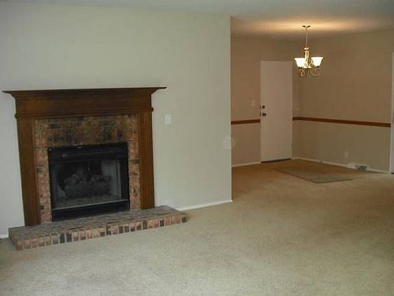 4th image of 18200 Brightlingsea Pl