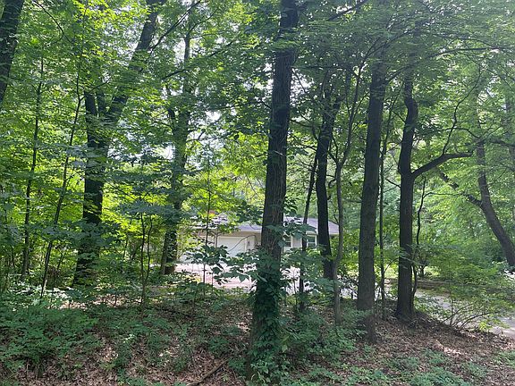 3rd image of 9179 Almena Dr