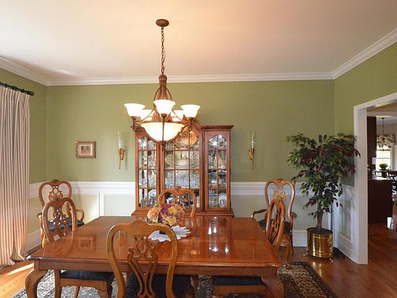 4th image of 2020 Willow View Ln