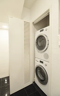 Rented by Nest Seekers International | media 40