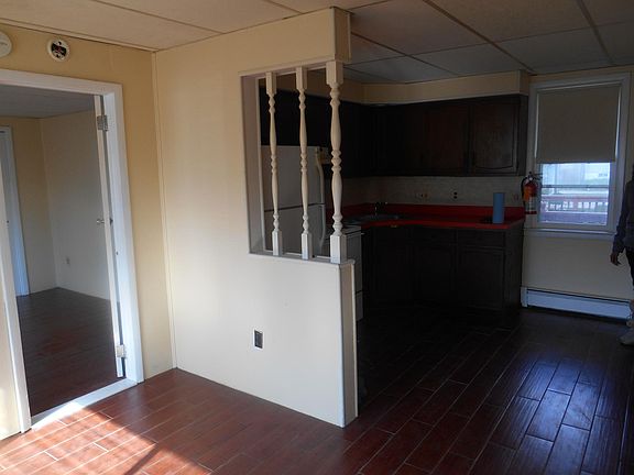 Living/Kitchen