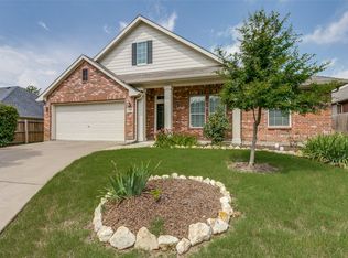 8209 Grayson Way, Watauga, TX 76148