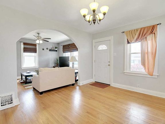 3rd image of 6215 Arthur Ave