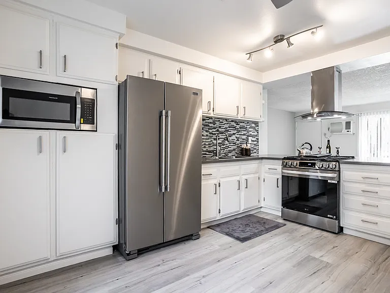 2X1 Kitchen