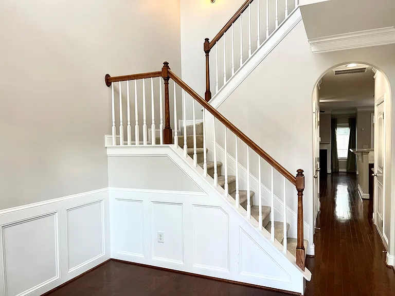 705 Piedmont Crossing Dr — Photo 2