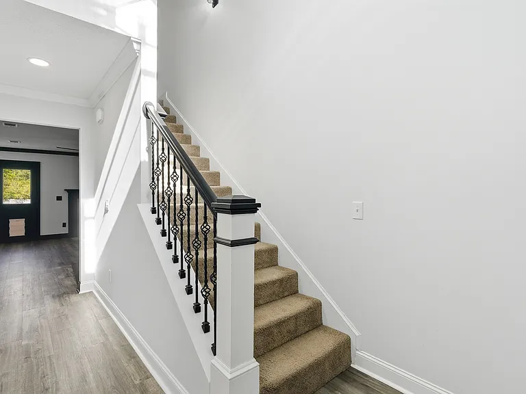 507 Cascade Ct — Photo 5
