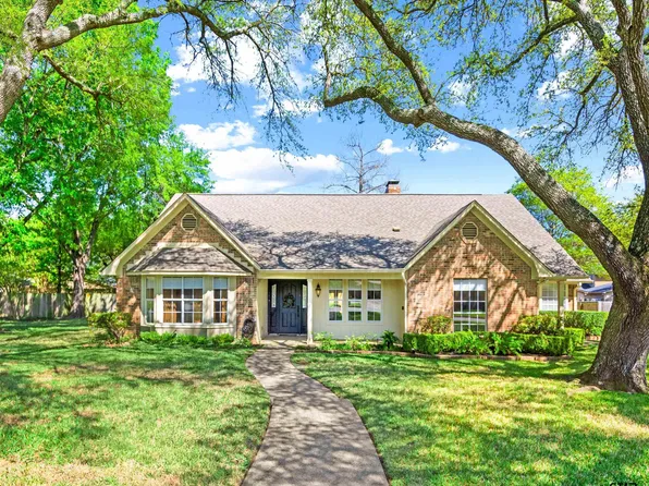 5900 Sheffield Dr, Tyler, TX 75703