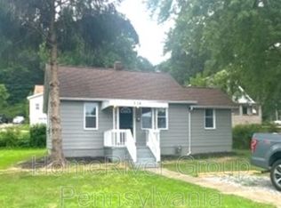 208 Harding St, Lower Burrell, PA 15068