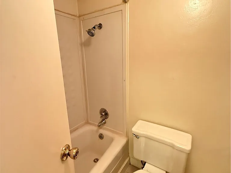 3968 Voxna St — Photo 11
