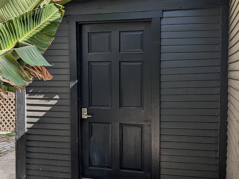 826 S Burlington Ave #G1 — Photo 14