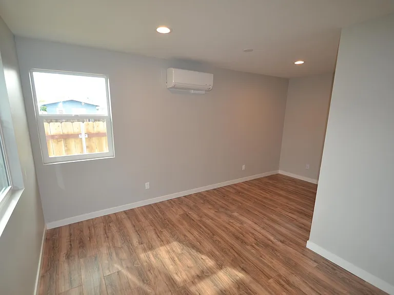 back bed room