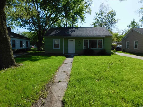 4503 Standish Dr, Fort Wayne, IN 46806