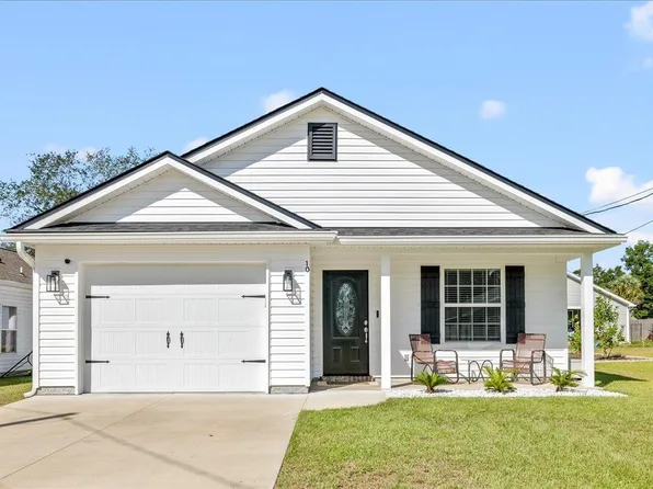 10 Imaginary Ln, Crawfordville, FL 32327