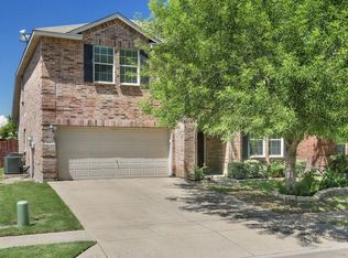 527 Harding Ln, Lavon, TX 75166