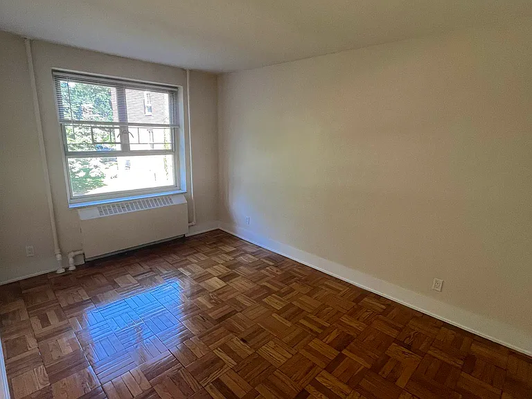192-45B 71st Cres #2A — Photo 5