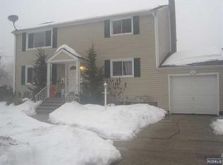 65 Aladdin Ave, Dumont, NJ 07628