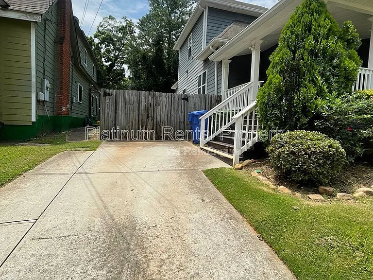 149 Dahlgren St SE — Photo 5