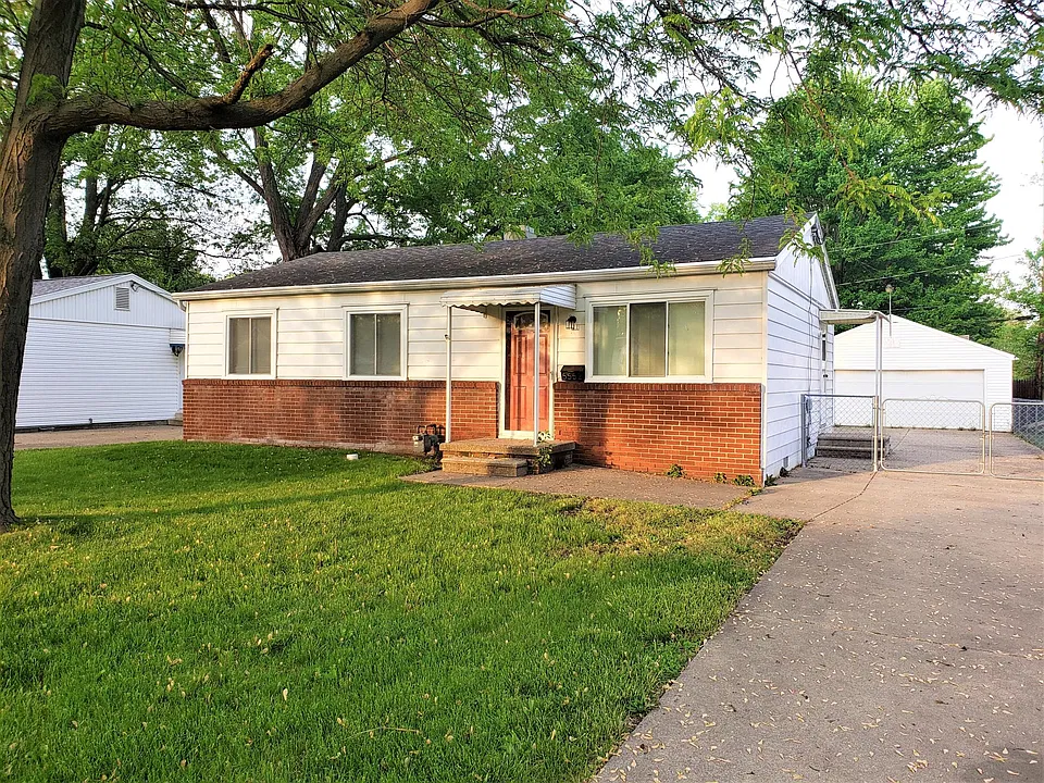 5552 Fenwick Dr
