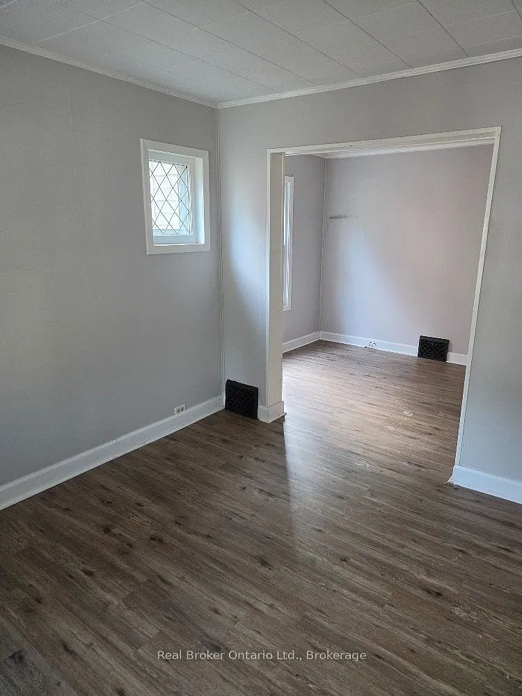 2 bed, $2,050 — Photo 2