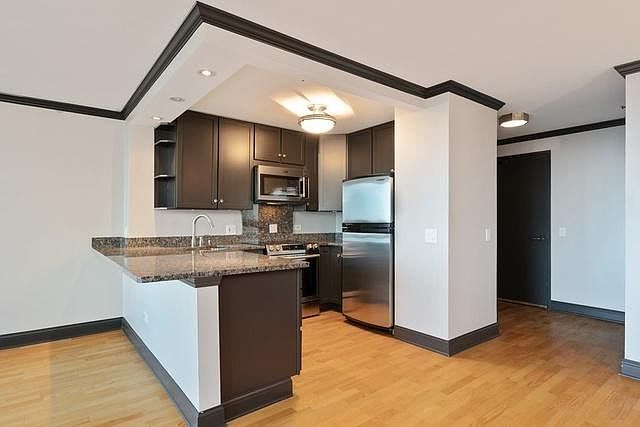 1st image of 442 N McClurg Ct #613S