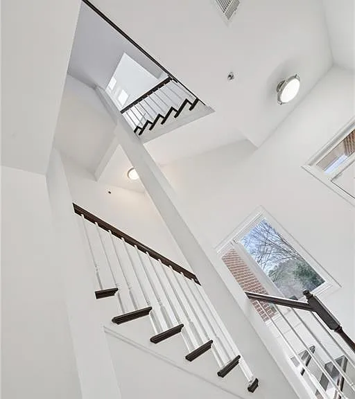 745 Fountainhead Ln NE #126 — Photo 8