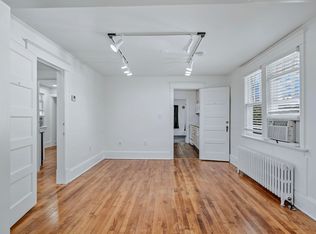204 Ellicott St, Occoquan, VA 22125