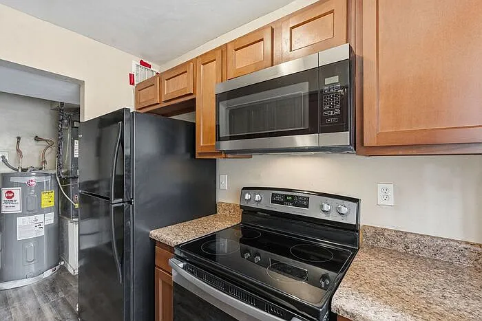 2520 E Cameron Vis — Photo 9