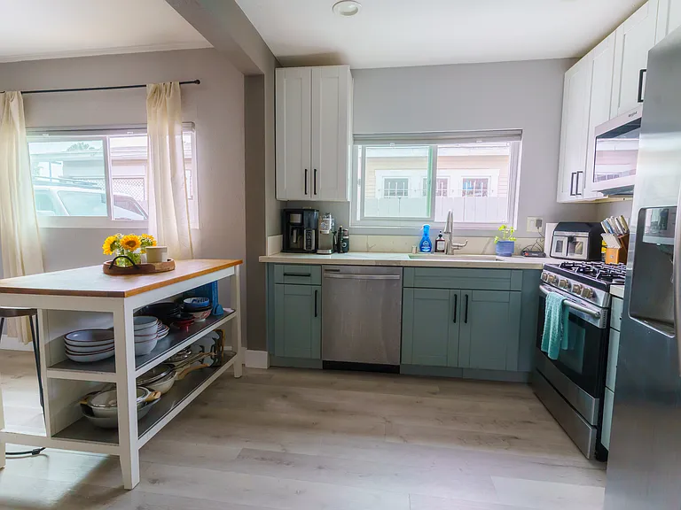 4336 Wilson Ave — Photo 12