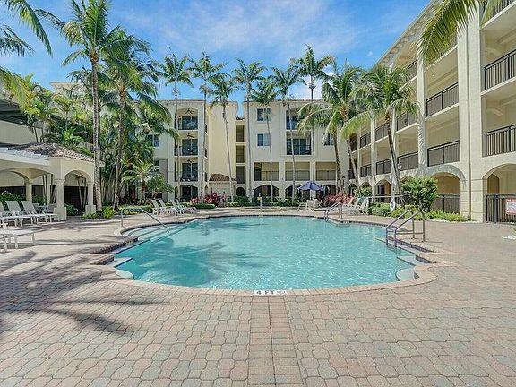 4th image of 3 Renaissance Way #204