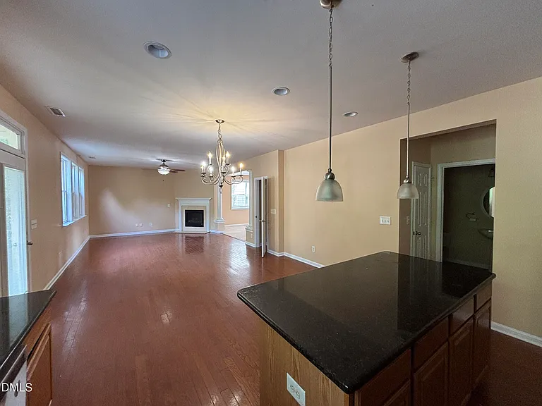 302 Lime Creek Ct — Photo 7
