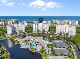 325 Dunes Blvd APT 403, Naples, FL 34110