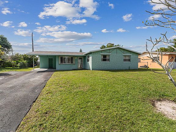 2nd image of 1413 Meadowbrook Drive