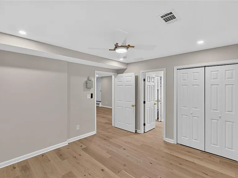 4996 N Peachtree Rd — Photo 19