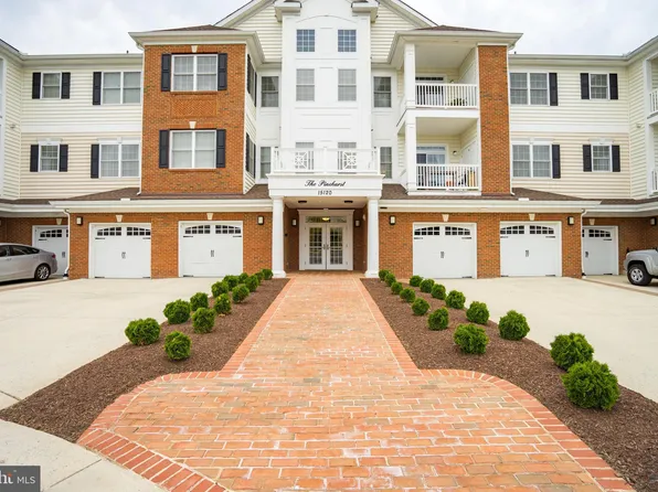 15120 Heather Mill Ln Unit 304, Haymarket, VA 20169