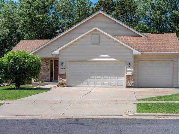 1019 21st Street, Prairie Du Sac, WI 53578