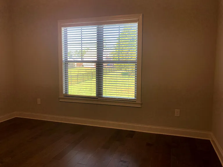166 Staffordshire Dr — Photo 20