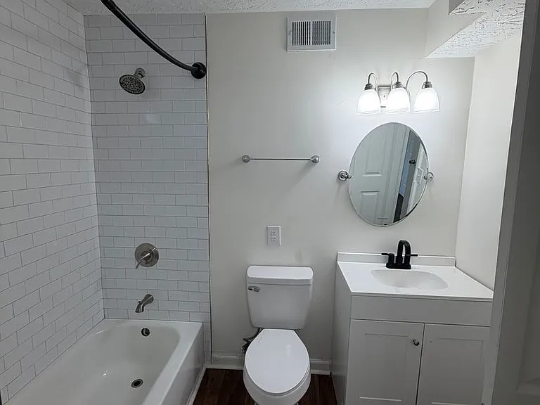 2866 Northglen Dr #1 — Photo 10