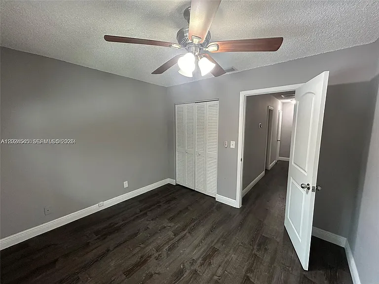 29 Madrid Ln #8-9 — Photo 17