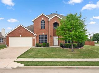 1100 Victory Bells Dr, Haslet, TX 76052