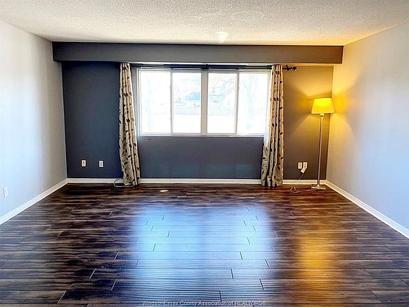 2nd image of 550 Park St W #8