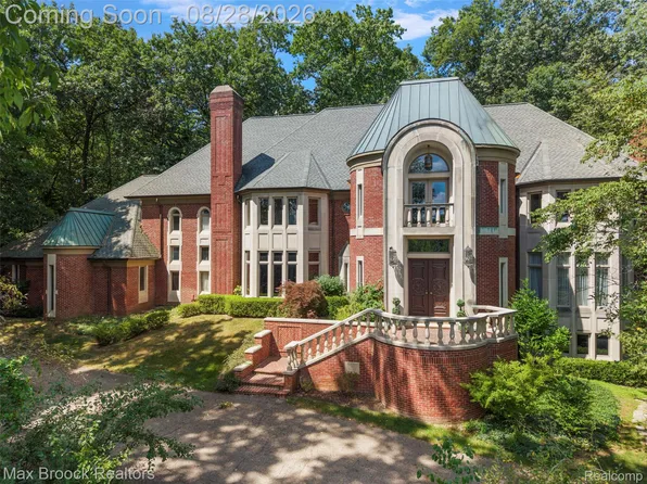 5322 Abbey Rd, Rochester, MI 48306