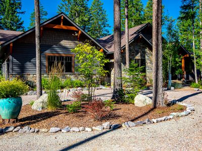 2475 E Lakeshore Dr, Whitefish, MT, 59937