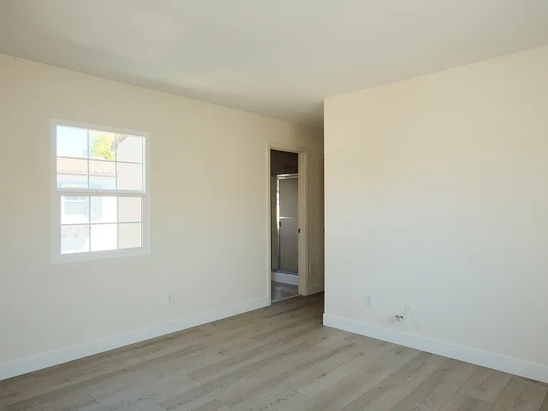 74 Alevera St — Photo 10
