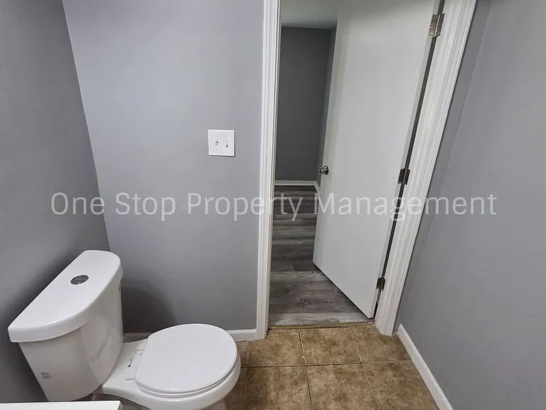 7037 Askew Ave — Photo 30