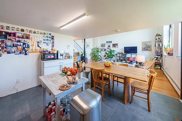 Rented by Owner | media 12