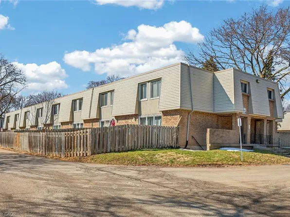 17 Old Pine Trl #182, Saint Catharines, ON L2M 6P9