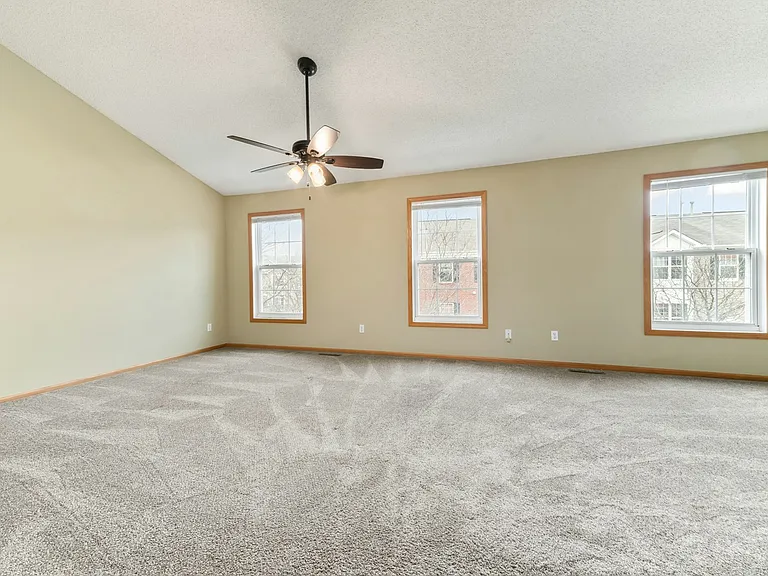 15726 Frisian Ln — Photo 29