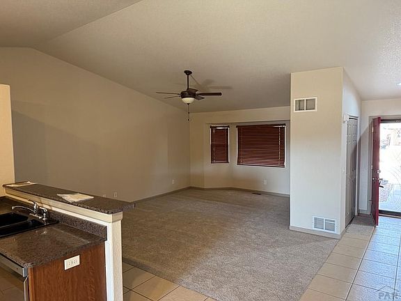 4th image of 2308 Crestwood Ln