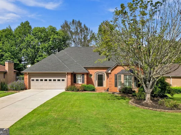 360 Stepping Stone Dr, Alpharetta, GA 30004