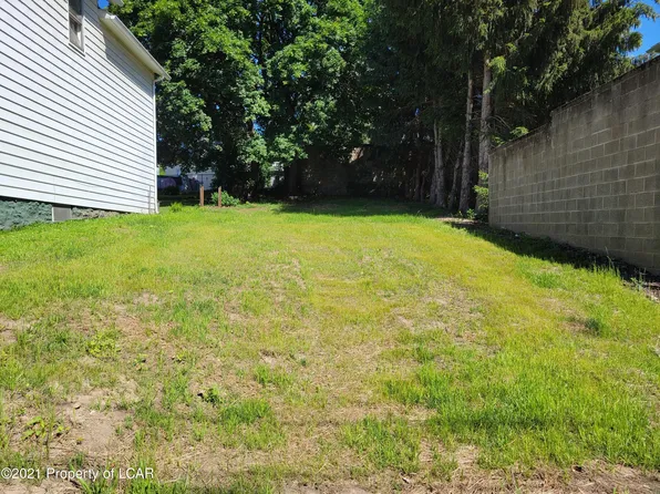 99 Beech St, Wilkes Barre, PA 18702